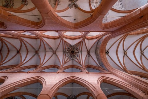 Painting Angel Concert in the ceiling vault of the nave of the Heiliggeistkirche