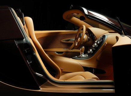 Sports car special model Rembrandt Bugatti from the series Les Legendes de Bugatti. The model