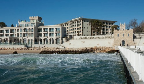 Hotels Villa Chinka and Astor garden