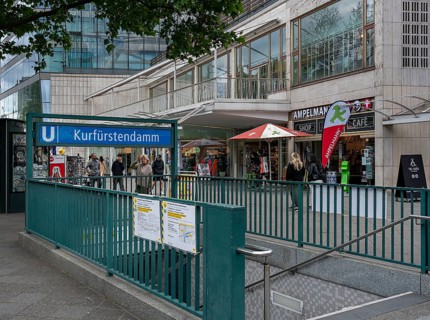 Kurfuerstendamm underground station