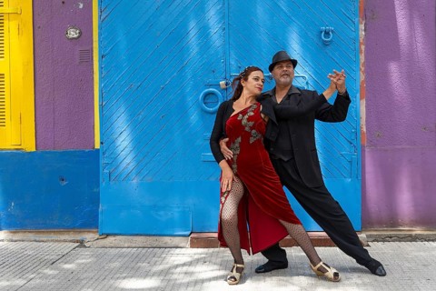 Tango dancers
