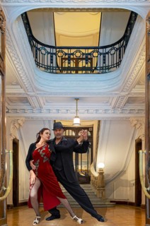 Tango dancers