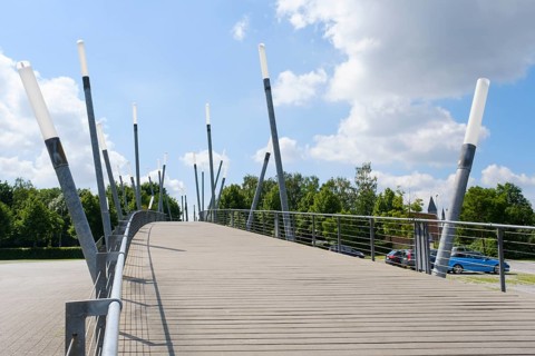 Pedestrian bridge on the Laga site