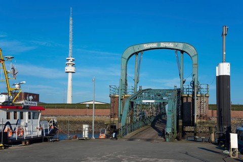 Nassau bridge in Nassau harbour or pontoon harbour