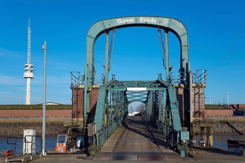 Nassau bridge in Nassau harbour or pontoon harbour