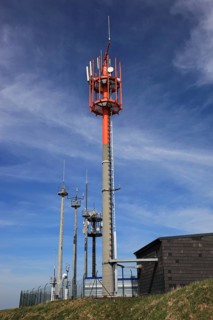 Radio relay station