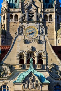 Entrance facade on Trammplatz