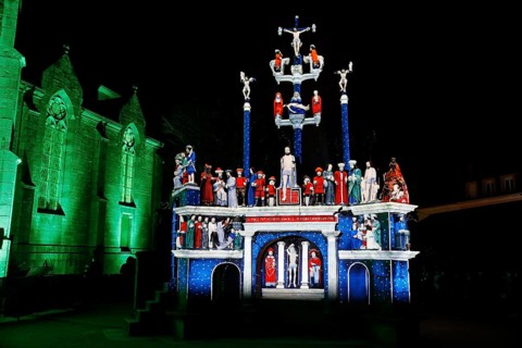 Christmas light projections on the Calvary of Plougastel-Daoulas next to the church of Saint Pierre