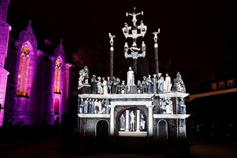 Christmas light projections on the Calvary of Plougastel-Daoulas next to the church of Saint Pierre