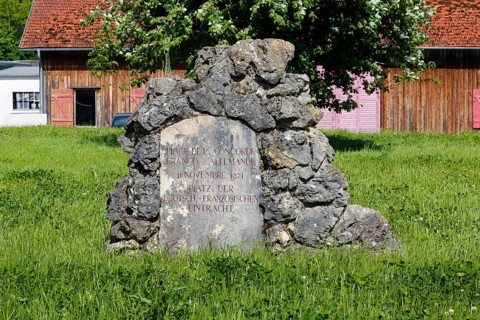 Memorial stone