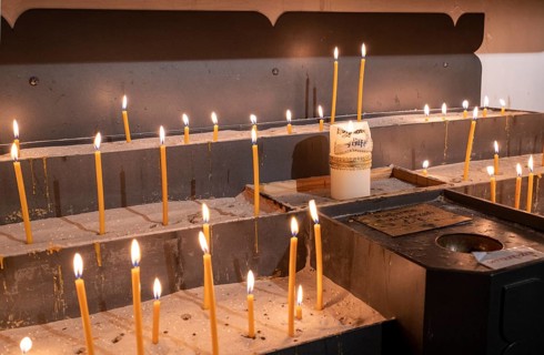 Candles in the collegiate parish church of St. Philip and St. James