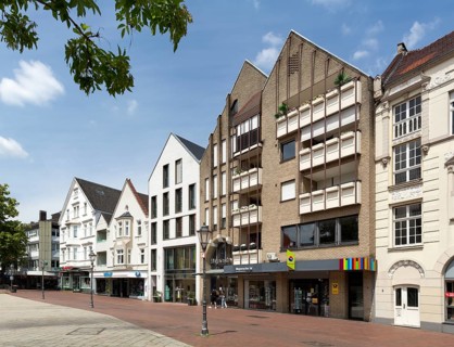 Residential and commercial buildings at Berliner Platz