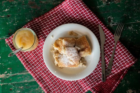 Vegan Kaiserschmarrn with apple sauce