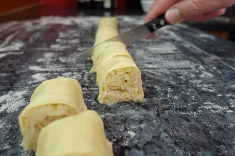 Swabian cuisine, preparation of Krautkrapfen