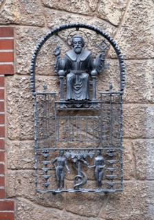 Wrought-iron motif on the wall of the Antiquarian Bookshop at the Bach House, the birthplace of Johann Sebastian Bach