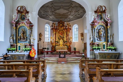 Main altar and side altars, St. Verena Parish Church