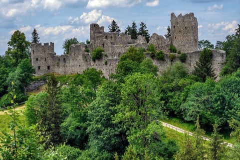 Hohenfreyberg castle ruins near Pfronten, Allgaeu