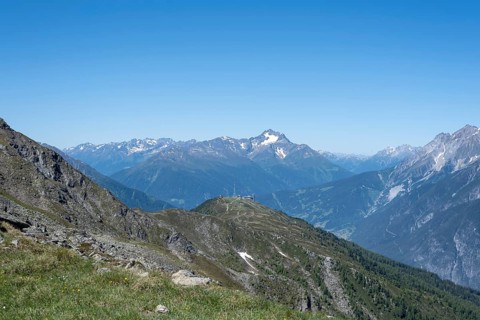 Venet summit hut, transmission mast