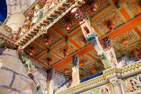 Enclos paroissial, mythical creature on the rood screen