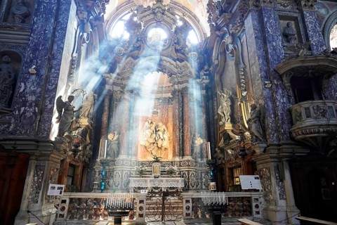 Altar area, Church of Santa Maria di Nazareth