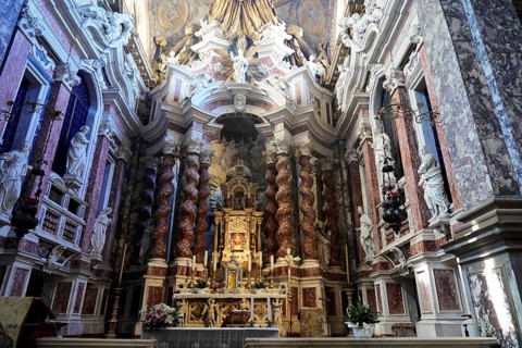 Altar area, Church of Santa Maria di Nazareth