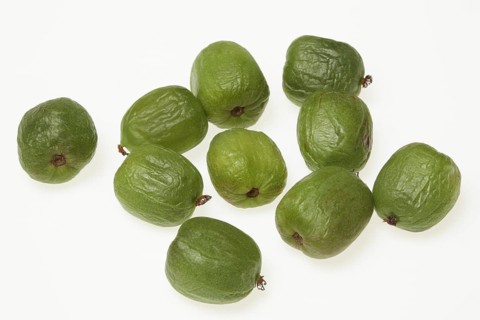 Exotic fruits: hardy kiwi,