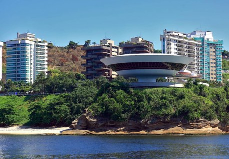 Museu de Arte Contemporanea de Niteroi, Museum of Contemporary Art in Niteroi in close proximity to Rio de Janeiro