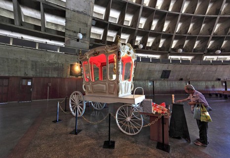 Carriage exhibition in the Catedral Metropolitana, Cathedral of Rio de Janeiro