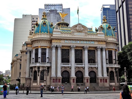 The Theatro Municipal, Cinelandia Square
