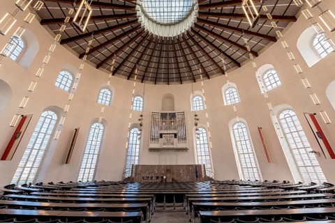 Plenary Hall with organ by Johannes Klais, interior of St Paul's Church