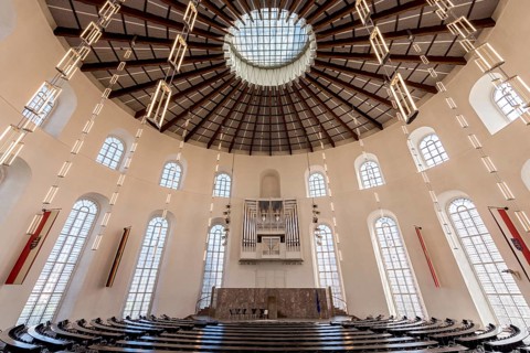 Plenary Hall with organ by Johannes Klais, interior of St Paul's Church