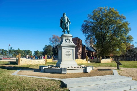 Monument of John Smith first governor in the english settlement Jamestown, first permanent setltlement in the Americas