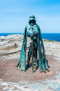 Gallos Statue on Cliff, Tintagel Castle