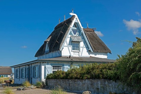 Thatched roof house, Graswarder peninsula