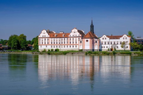 Castle Neuhaus am Inn, seen from Schaerding