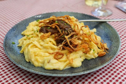 Swabian cuisine, cheese spaetzle with braised onions