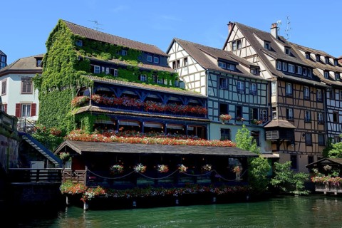 Half-timbered houses with restaurant on the river Ill, Strasbourg