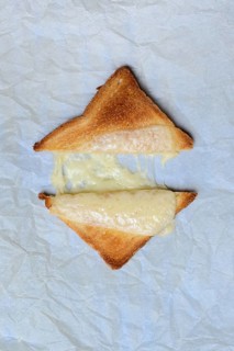 Melted processed cheese with toast, processed cheese