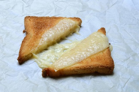 Melted processed cheese with toast, processed cheese