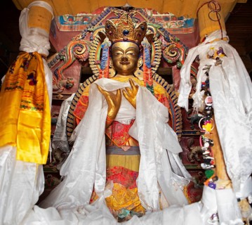 Holy figure with prayer cloths, Basgo Monastery or Basgo Gompa