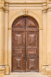 Side entrance of the Palazzo della Fraterini dei Laici, Piazza Grande