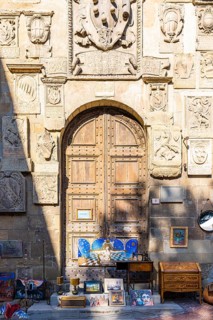 Stalls at the antique market in the old town of Arezzo, Palazzo Pretorio