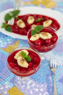 Swabian cuisine, sweet semolina dumplings with cherry compote
