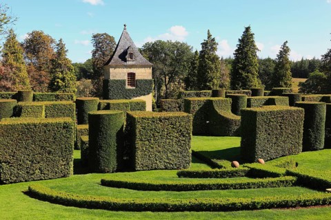 Hedges cut into shape, Jardins du Manoir d'Eyrignac
