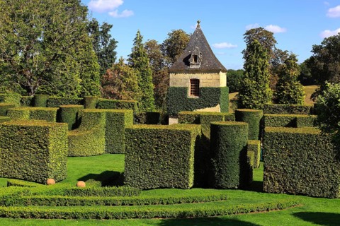 Hedges cut into shape, Jardins du Manoir d'Eyrignac