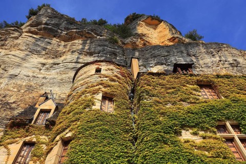 Facade greening, La Roque-Gageac