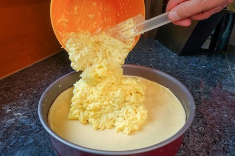 Swabian cuisine, preparing Haertsfeld potato cake