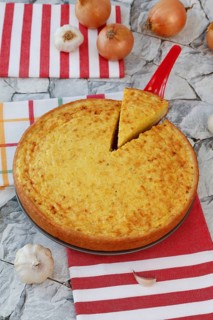 Swabian cuisine, Haertsfeld potato cake with curd dough base