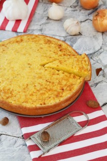 Swabian cuisine, Haertsfeld potato cake with curd dough base