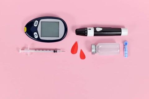 Diabetes treatment equipment with blood glucose sugar meter, lancets